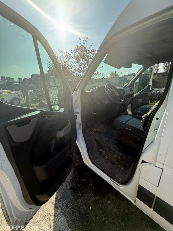 Renault Master H2L2 - 2011 - 272500 KM - Dubă: Foto 5 Renault Master H2L2 - 2011 - 272500 KM - Dubă: Foto 5