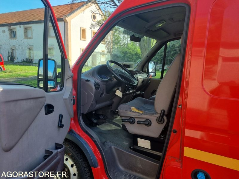 Renault Master L2H2 - CH 738 CG - Compresseur - 2001 - Dubă: Foto 5 Renault Master L2H2 - CH 738 CG - Compresseur - 2001 - Dubă: Foto 5