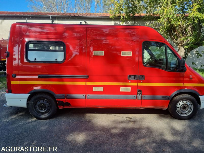 Renault Master L2H2 - CH 738 CG - Compresseur - 2001 - Dubă: Foto 4 Renault Master L2H2 - CH 738 CG - Compresseur - 2001 - Dubă: Foto 4