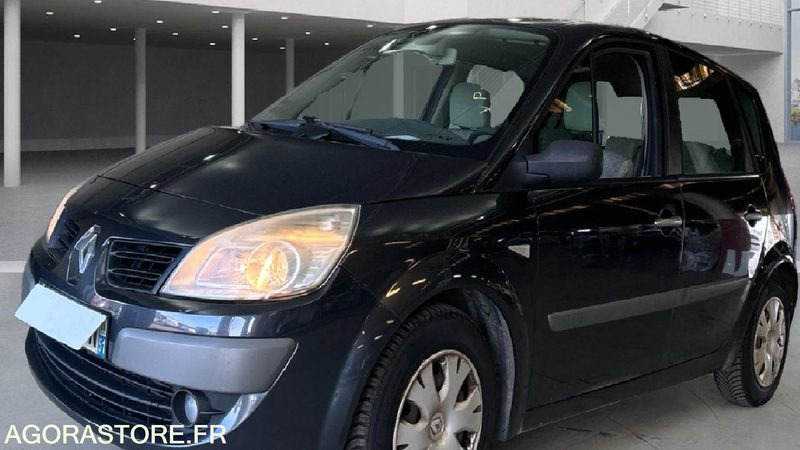 Renault Scénic 1.5 DCI . Contrôle -OK - Motocicletă: Foto 4 Renault Scénic 1.5 DCI . Contrôle -OK - Motocicletă: Foto 4