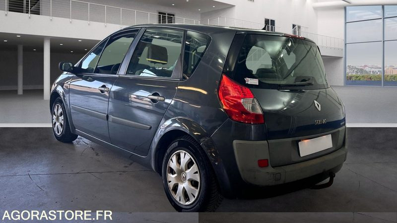 Renault Scénic 1.5 DCI . Contrôle -OK - Motocicletă: Foto 5 Renault Scénic 1.5 DCI . Contrôle -OK - Motocicletă: Foto 5
