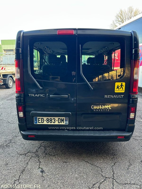 Renault Trafic 9 places / ED-883-DM / 274 888kms - Microbuz, Transport persoane: Foto 4 Renault Trafic 9 places / ED-883-DM / 274 888kms - Microbuz, Transport persoane: Foto 4
