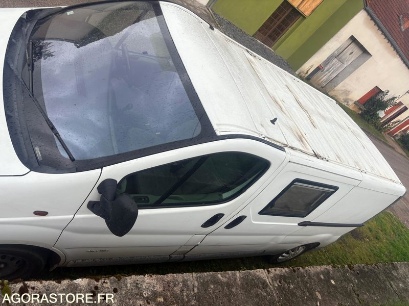 Renault Trafic dci 115 / 228000 km - Immatriculation anglaise - Autoutilitară compactă, Autoutilitară cabină dublă: Foto 5 Renault Trafic dci 115 / 228000 km - Immatriculation anglaise - Autoutilitară compactă, Autoutilitară cabină dublă: Foto 5