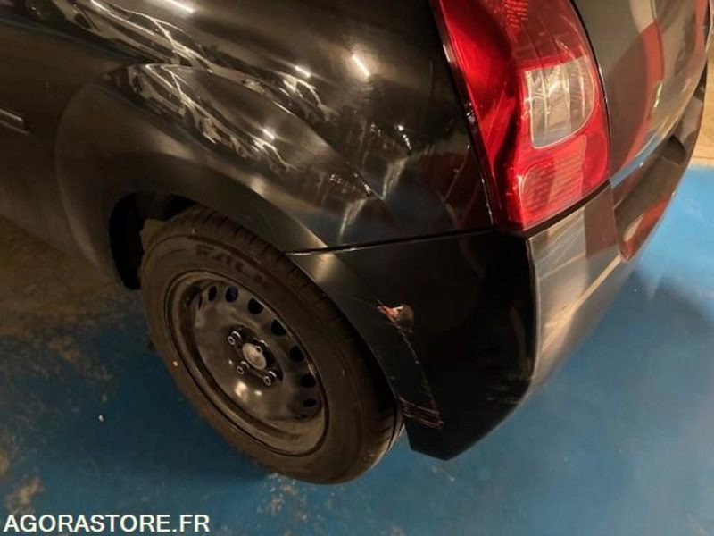 Renault Twingo essence année 2010 avec 122700 km - Automobil: Foto 4 Renault Twingo essence année 2010 avec 122700 km - Automobil: Foto 4