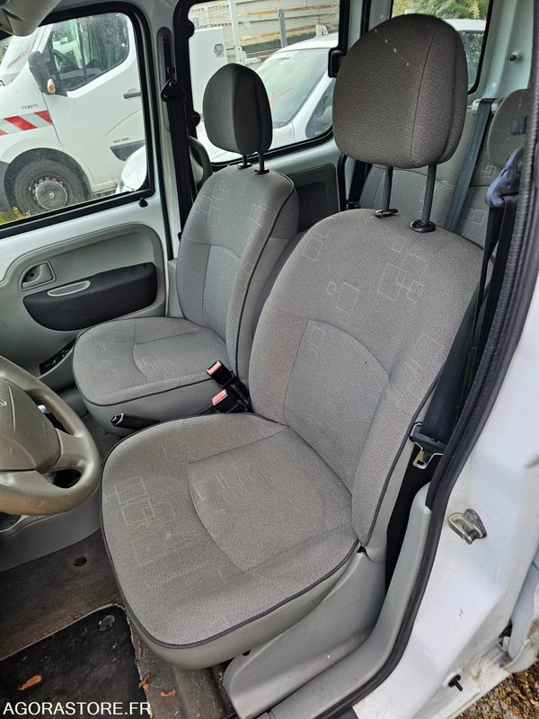 Renault kangoo - 2007 - 226880km - 1082WN28 - Automobil: Foto 5 Renault kangoo - 2007 - 226880km - 1082WN28 - Automobil: Foto 5