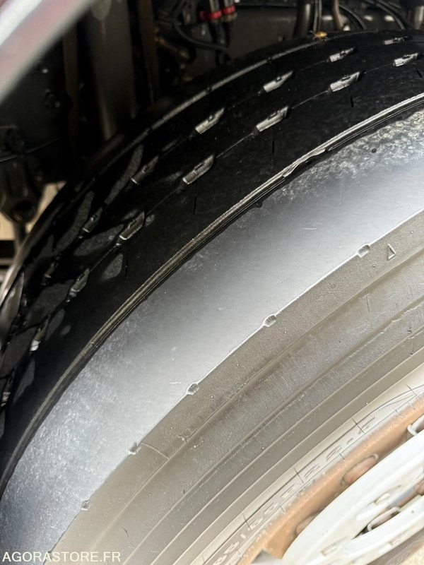 Renault porteur C460 Ampliroll Grue 6x2 remorquant - Camion cu cârlig: Foto 4 Renault porteur C460 Ampliroll Grue 6x2 remorquant - Camion cu cârlig: Foto 4