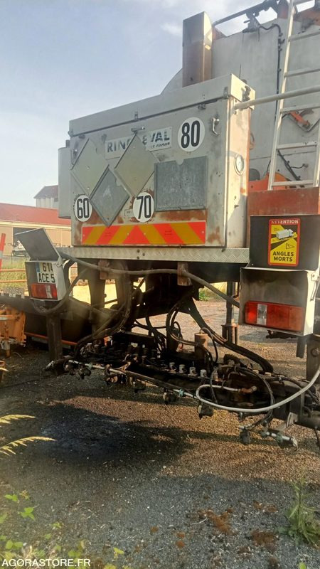 Répandeuse à bitume de 8500 litres (sans le porteur) - Gudronator: Foto 3 Répandeuse à bitume de 8500 litres (sans le porteur) - Gudronator: Foto 3