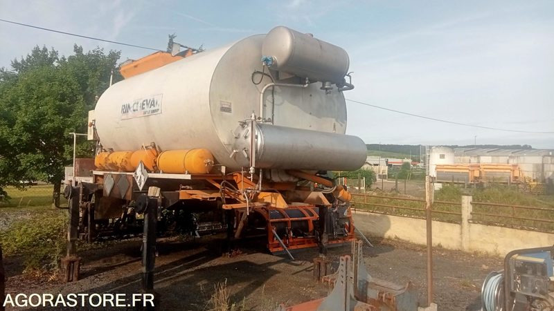 Répandeuse à bitume de 8500 litres (sans le porteur) - Gudronator: Foto 2 Répandeuse à bitume de 8500 litres (sans le porteur) - Gudronator: Foto 2