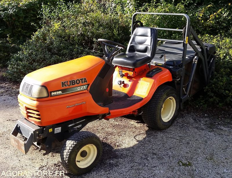 TONDEUSE KUBOTA G21 DIESEL 2007 933H SANS PLATEAU DE COUPE - Maşină de tuns iarba: Foto 1 TONDEUSE KUBOTA G21 DIESEL 2007 933H SANS PLATEAU DE COUPE - Maşină de tuns iarba: Foto 1