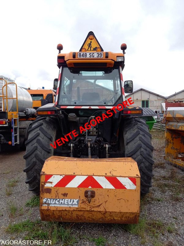 TRACTEUR MASSEY FERGUSON 6245  4X4 - Tractor agricol: Foto 5 TRACTEUR MASSEY FERGUSON 6245  4X4 - Tractor agricol: Foto 5