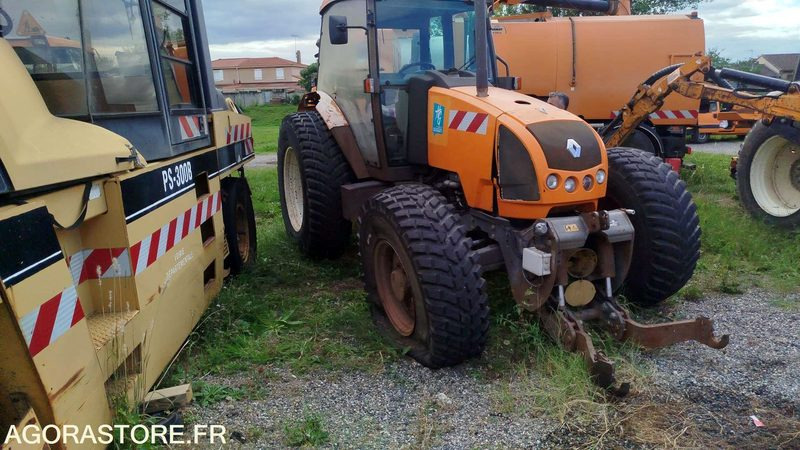 TRACTEUR RENAULT ERGOS 446 - 7653H - Tractor agricol: Foto 2 TRACTEUR RENAULT ERGOS 446 - 7653H - Tractor agricol: Foto 2