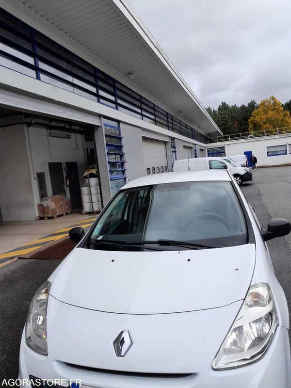 Très belle Renault Clio 2010 Essence/GPL - Automobil: Foto 1 Très belle Renault Clio 2010 Essence/GPL - Automobil: Foto 1
