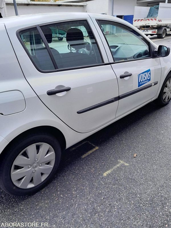 Très belle Renault Clio 2010 Essence/GPL - Automobil: Foto 3 Très belle Renault Clio 2010 Essence/GPL - Automobil: Foto 3