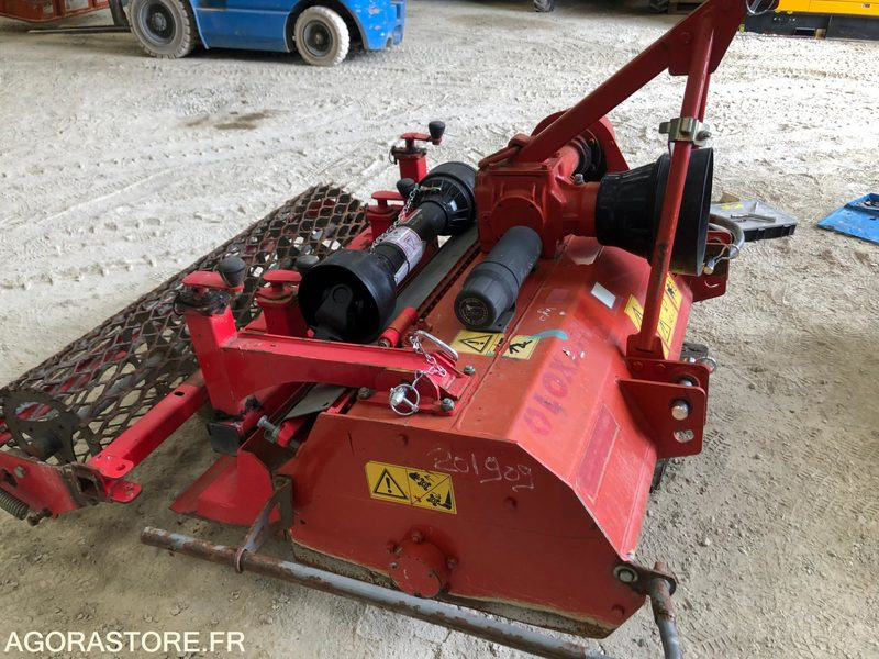 Enfouisseur de pierres DAIRON RD100NIV pour micro tracteur 22-35CV - Utilaje agricole: Foto 3 Enfouisseur de pierres DAIRON RD100NIV pour micro tracteur 22-35CV - Utilaje agricole: Foto 3
