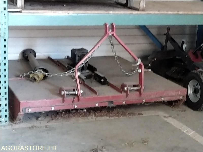 Gyrobroyeur - Utilaje agricole: Foto 1 Gyrobroyeur - Utilaje agricole: Foto 1