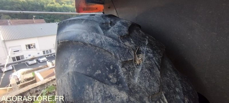 Renault Ergos 100 - 2002 - 15 000 heures (BK-653-HW) - Utilaje agricole: Foto 5 Renault Ergos 100 - 2002 - 15 000 heures (BK-653-HW) - Utilaje agricole: Foto 5