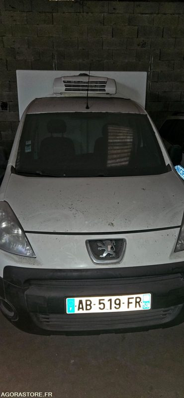 VEHICULE FRIGORIFIQUE PEUGEOT PARTNER AB519FR - Autoutilitară compactă: Foto 1 VEHICULE FRIGORIFIQUE PEUGEOT PARTNER AB519FR - Autoutilitară compactă: Foto 1