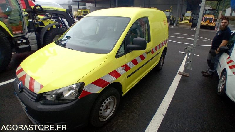 VOLKSWAGEN CADDY 4X4 2.0 TDI110 (FV0312) - Autoutilitară compactă: Foto 2 VOLKSWAGEN CADDY 4X4 2.0 TDI110 (FV0312) - Autoutilitară compactă: Foto 2