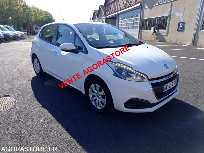 Vends Peugeot 208 essence - Automobil: Foto 3 Vends Peugeot 208 essence - Automobil: Foto 3