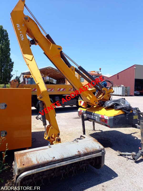 Vends épareuse NOREMAT MAGISTRA M60 - Tocător cu braţ: Foto 2 Vends épareuse NOREMAT MAGISTRA M60 - Tocător cu braţ: Foto 2