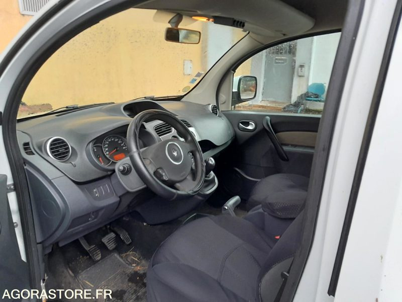 Voiture Renault Kangoo Expression dCi90, 2012 - 196968KM - Autoutilitară compactă: Foto 3 Voiture Renault Kangoo Expression dCi90, 2012 - 196968KM - Autoutilitară compactă: Foto 3