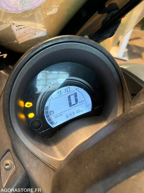 Yamaha NMax - 2018 - 63200 - Motocicletă: Foto 2 Yamaha NMax - 2018 - 63200 - Motocicletă: Foto 2