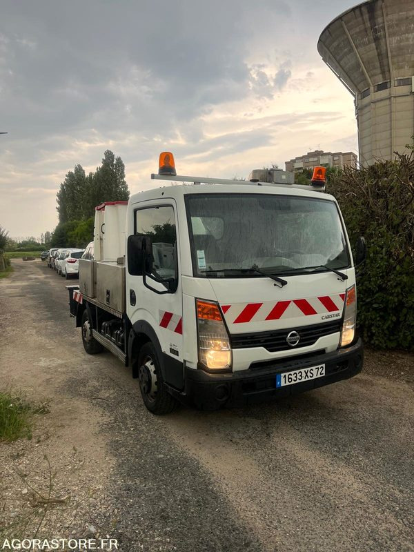 Nissan cabstar 2.5 dci nacelle 7m 129353km - Autoutilitară compactă: Foto 1 Nissan cabstar 2.5 dci nacelle 7m 129353km - Autoutilitară compactă: Foto 1