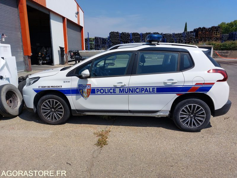Peugeot 2008 police municipale - SUV: Foto 1 Peugeot 2008 police municipale - SUV: Foto 1