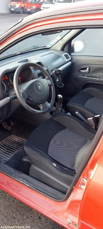 Renault clio 1.5 dci (roulante) - Automobil: Foto 5 Renault clio 1.5 dci (roulante) - Automobil: Foto 5