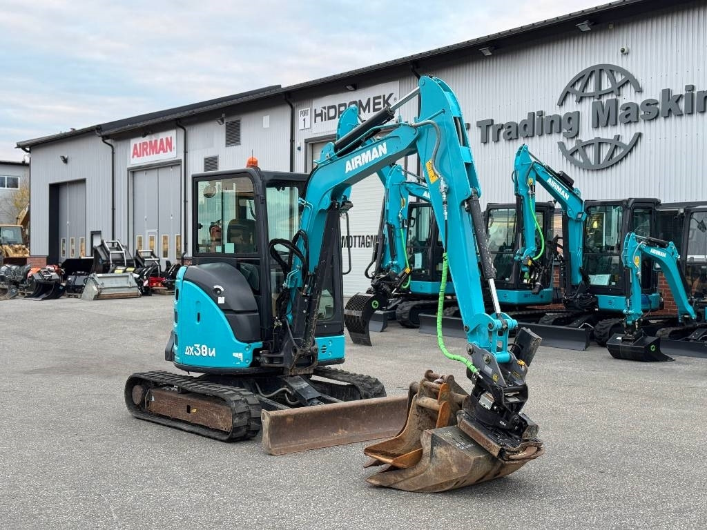Airman AX 38 U - Mini excavator: Foto 1 Airman AX 38 U - Mini excavator: Foto 1