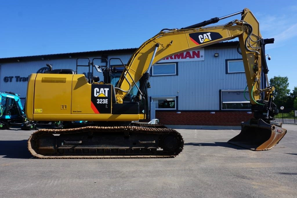CAT 323EL *Uthyres* - Excavator pe şenile: Foto 2 CAT 323EL *Uthyres* - Excavator pe şenile: Foto 2