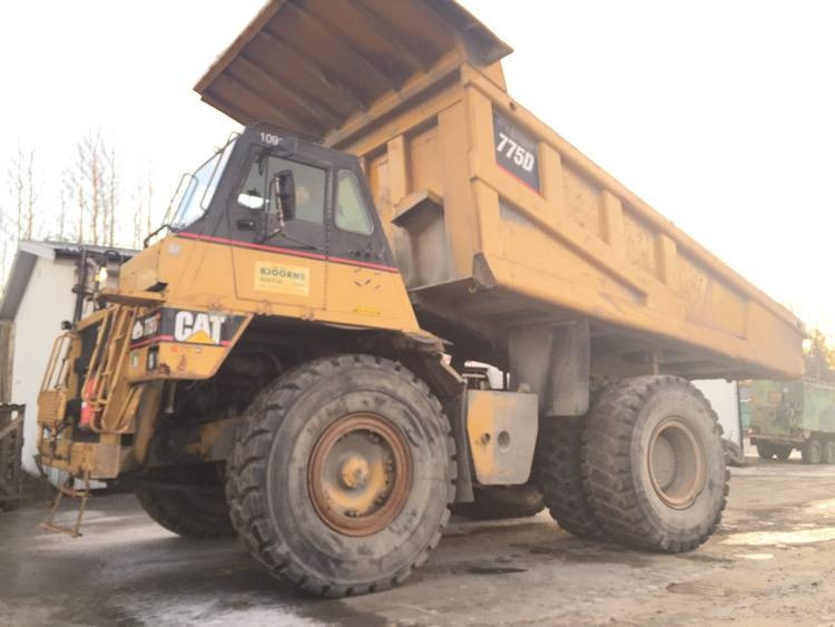 CAT 775 D - Camion minier: Foto 1 CAT 775 D - Camion minier: Foto 1
