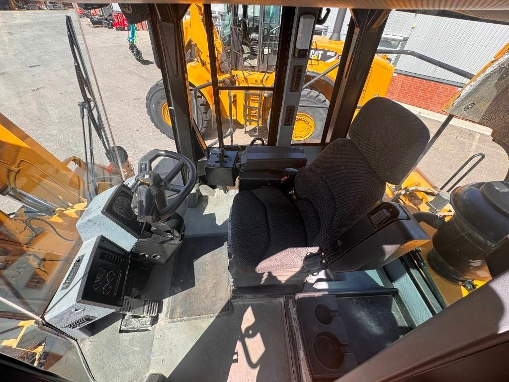 CAT 980 G - Încărcător frontal pe pneuri: Foto 3 CAT 980 G - Încărcător frontal pe pneuri: Foto 3