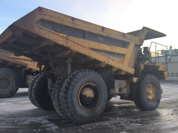 Komatsu HD405-6 - Camion minier: Foto 3 Komatsu HD405-6 - Camion minier: Foto 3