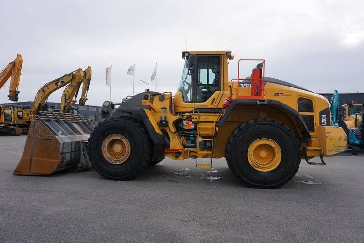 Volvo L250H - Încărcător frontal pe pneuri: Foto 1 Volvo L250H - Încărcător frontal pe pneuri: Foto 1