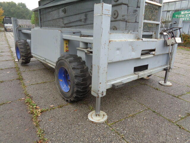 Platforma foarfeca Liftlux SL172-24D4WD: Foto 14 Platforma foarfeca Liftlux SL172-24D4WD: Foto 14