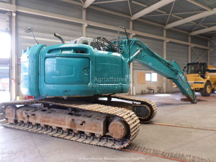 New Holland Kobelco Kobelco E 235 BSR-2 E 235 BSR-2 - Excavator pe şenile: Foto 3 New Holland Kobelco Kobelco E 235 BSR-2 E 235 BSR-2 - Excavator pe şenile: Foto 3