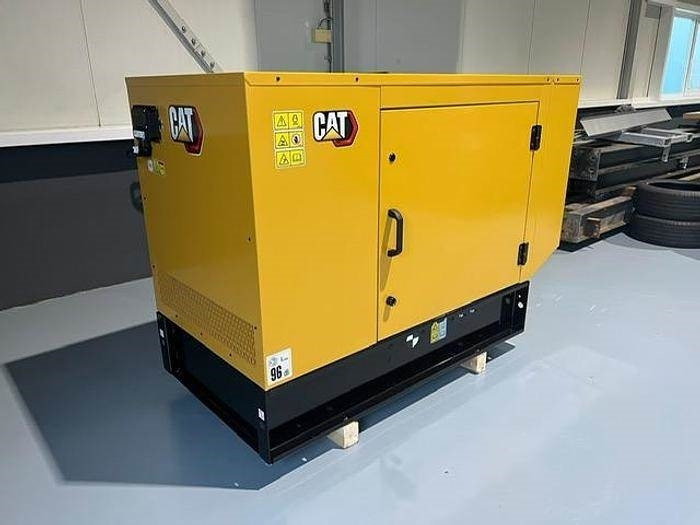 CAT DE 22 E3 - Generator electric: Foto 2 CAT DE 22 E3 - Generator electric: Foto 2
