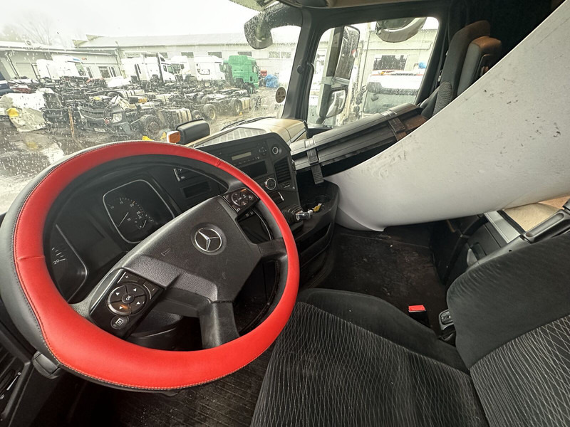Mercedes-Benz Actros MP4 - Cap tractor: Foto 5 Mercedes-Benz Actros MP4 - Cap tractor: Foto 5