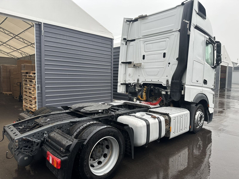 Mercedes-Benz Actros MP4 - Cap tractor: Foto 4 Mercedes-Benz Actros MP4 - Cap tractor: Foto 4