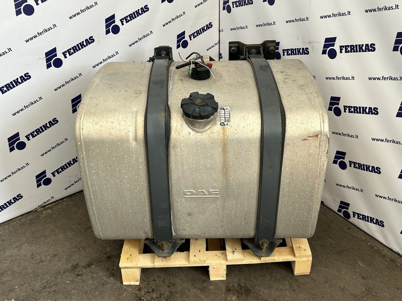 DAF 335L 620x675x860 - Rezervor combustibil pentru Camion: Foto 1 DAF 335L 620x675x860 - Rezervor combustibil pentru Camion: Foto 1