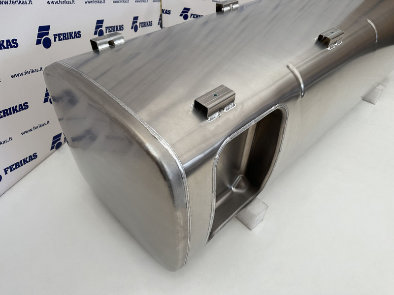 DAF New aluminum fuel tank 845L - Rezervor combustibil pentru Camion: Foto 3 DAF New aluminum fuel tank 845L - Rezervor combustibil pentru Camion: Foto 3