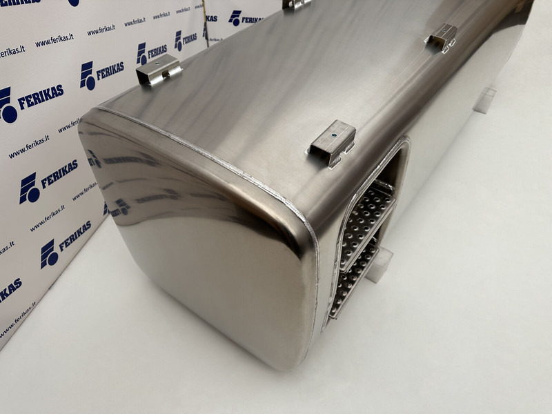 DAF New aluminum fuel tank 995L - Rezervor combustibil pentru Camion: Foto 3 DAF New aluminum fuel tank 995L - Rezervor combustibil pentru Camion: Foto 3