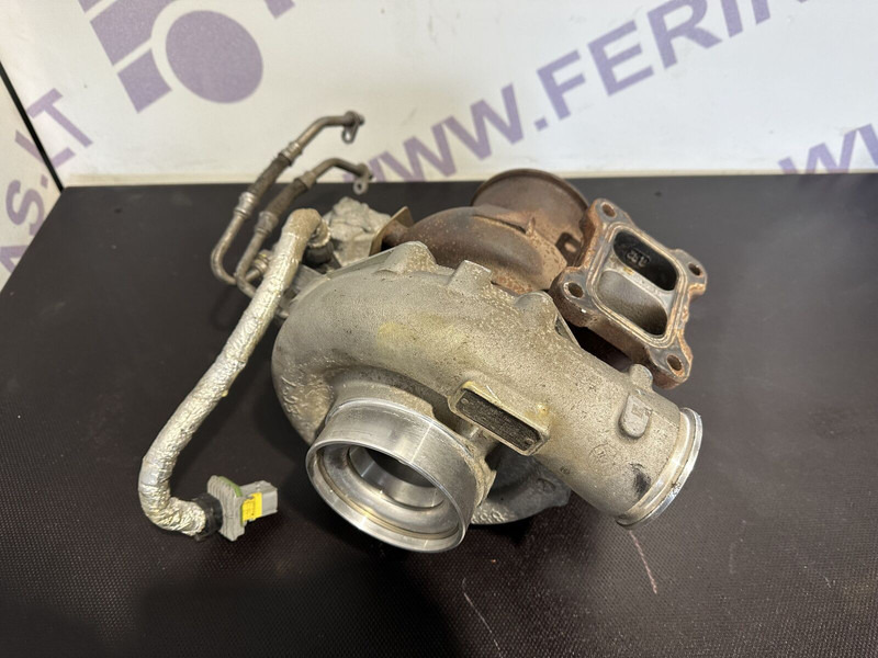 Garrett turbo - Turbocompresor pentru Camion: Foto 2 Garrett turbo - Turbocompresor pentru Camion: Foto 2