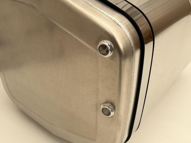 Hydraulic aluminum oil tank 300L - Rezervor hidraulic pentru Camion: Foto 4 Hydraulic aluminum oil tank 300L - Rezervor hidraulic pentru Camion: Foto 4