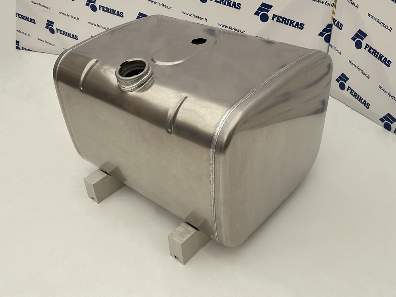 MAN New aluminum fuel tank 220L - Rezervor combustibil pentru Camion: Foto 3 MAN New aluminum fuel tank 220L - Rezervor combustibil pentru Camion: Foto 3