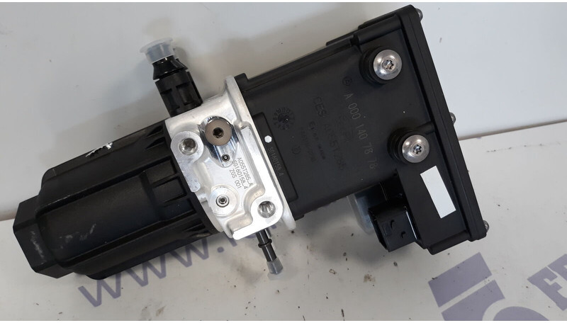 Mercedes-Benz Brand new OEM - Sistem de evacuare pentru Camion: Foto 3 Mercedes-Benz Brand new OEM - Sistem de evacuare pentru Camion: Foto 3