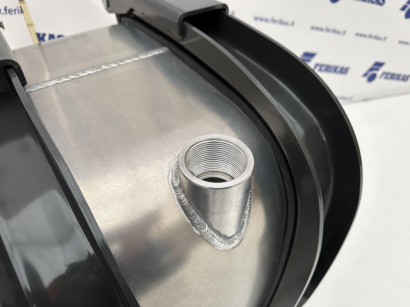 Mercedes-Benz - Rezervor hidraulic pentru Camion: Foto 5 Mercedes-Benz - Rezervor hidraulic pentru Camion: Foto 5