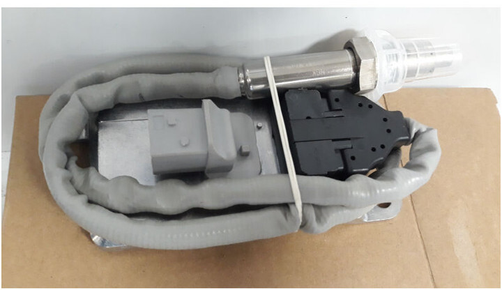 Mercedes-Benz MB Actros NOX sensor - Senzor pentru Camion: Foto 1 Mercedes-Benz MB Actros NOX sensor - Senzor pentru Camion: Foto 1