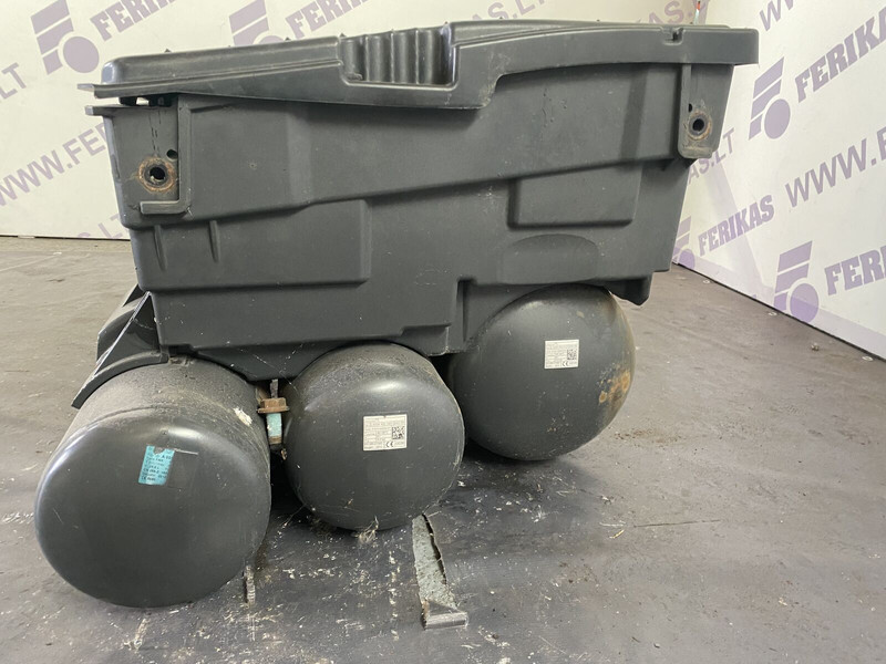Mercedes-Benz MB actros mp4 - Acumulator pentru Camion: Foto 5 Mercedes-Benz MB actros mp4 - Acumulator pentru Camion: Foto 5